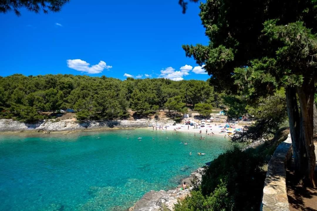 Apartment Nora Near The Beach Pula Dış mekan fotoğraf